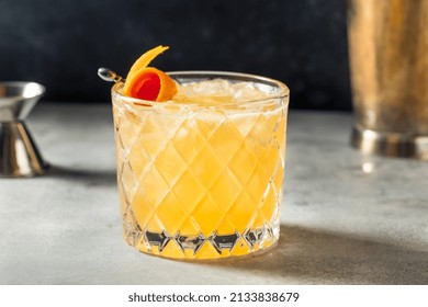 Cold Boozy Rye Whiskey Sour With Lemon And A Garnish