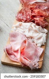 cold cuts with bread