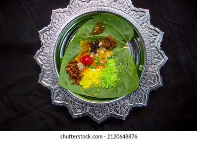 Cold indian paan masala on betel leaf top view