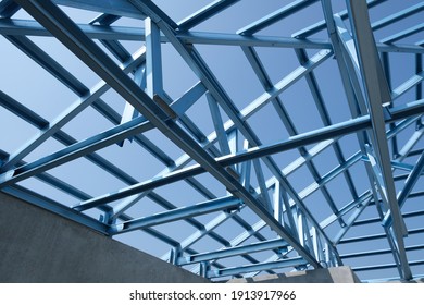 Cold Rolled Steel Roof Frame On Concrete Wall