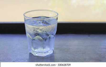 919,914 Drinking cold water Images, Stock Photos & Vectors | Shutterstock