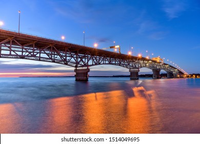 15 Double Swing Span Bridge Images, Stock Photos & Vectors | Shutterstock