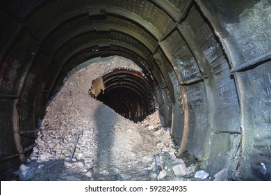 The Collapse In The Chalk Mine, Tunnel With Metal Mine Roof Supports