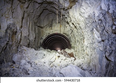 The Collapse In The Chalk Mine, Tunnel With Metal Mine Roof Supports