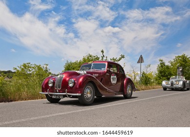 Colle Di Val D'Elsa, Tuscany, Italy - May 17, 2014: Vintage British Car Bristol 400 (1948) In Classic Race Mille Miglia
