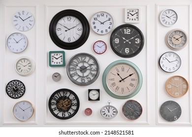 2,339 Antique wall clock collection Images, Stock Photos & Vectors ...