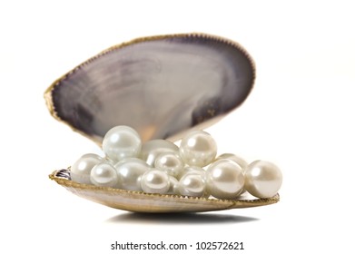 3,661 Open pearl shell Stock Photos, Images & Photography | Shutterstock