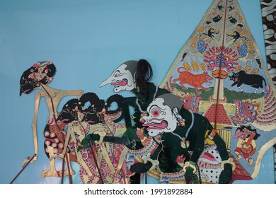 448 Wayang Kulit Isolated Images, Stock Photos & Vectors | Shutterstock