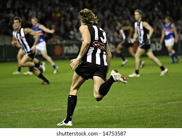 Collingwood's Dale Thomas During Match Against The Western Bulldogs, June 2008