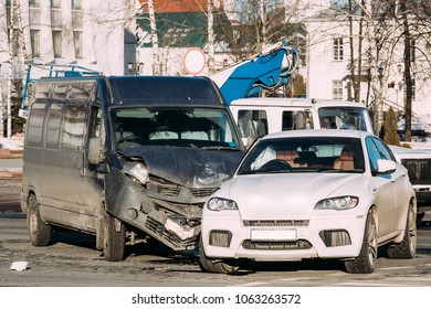 19,200 Van Accident Images, Stock Photos & Vectors | Shutterstock