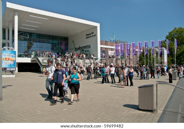 Cologne August 21 Videogamers Gamescom 10 Stock Photo Edit Now