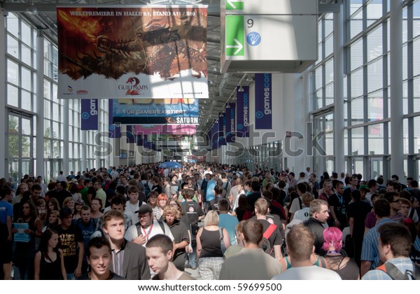Cologne August 21 Videogamers Gamescom 10 Stock Photo Edit Now