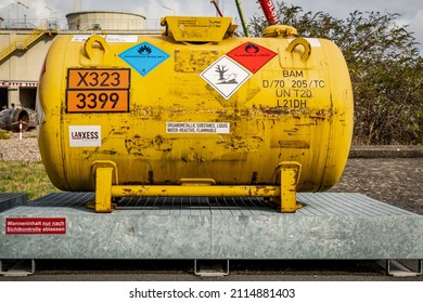 : Cologne, Germany - 03-10-2018A Hazmat Container Transport Vessel For A Liquid, Water-reactive, Flammable Organometallic Substance Over A Spill Protection Container, UN Number 3399