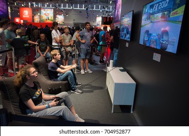 21,756 Gaming conference Images, Stock Photos & Vectors | Shutterstock