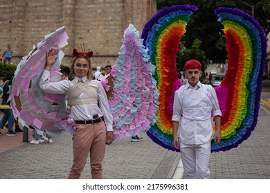 Bogotá, Colombia; 03.07.2022 : Two People Dressed As Angels, One With Wings Representing The Trans Flag And The Other With The Colors Of The LGTBIQ+ Flag, During The Celebration Of The Pride 2022»