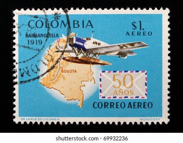COLOMBIA - CIRCA 1980: stamp printed by Colombia, shows map of the country and the airplane airmail, circa 1980