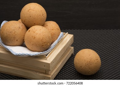 Buñuelos, Colombian Tradition