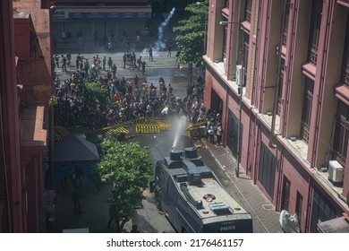 COLOMBO, SRI LANKA - JULY 9, 2022: protestors angered by Sri Lanka's economic meltdown clash with security forces before forcing their way into President Gotabaya Rajapaksa's official residence.