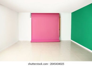 Color Backdrop In Modern Photo Studio