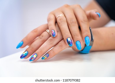 hand background color gloss