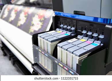 Color Ink Cartridge In The Inkjet Plotter Printer