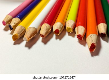 Colored Pencil tips missing, broken. Snapped off, failed to sharpen. Need for electric sharpener. Epic fail.