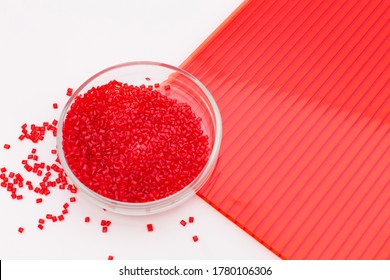 Colored Plastic Sheet PC Panel. Bright Red Translucent Roofing Sheet. Hollow Polycarbonate Sheet Roofing Panel Colored Plastic Production. Color Polycarbonate Plastic Granules