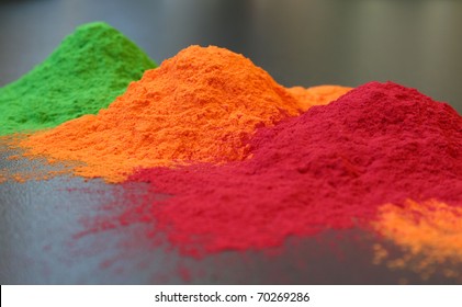 colored powder coating