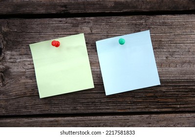 Colored Sticky Notes With Copyspace Pinned To The Wooden Message Board. To Do List Reminder In Office. Blank Memo Sticker At Work - Template. Empty Checklist - Mockup