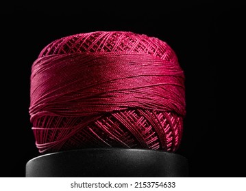 colored threads textiles macro shooting