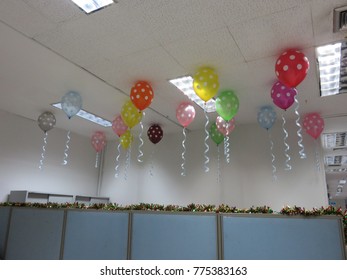 Imagenes Fotos De Stock Y Vectores Sobre Balloons On