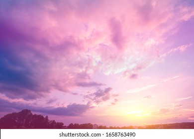 夜明け 紫 ピンク 空 の画像 写真素材 ベクター画像 Shutterstock