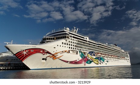 Colorful Cruise Ship Stock Photo 3213929 | Shutterstock