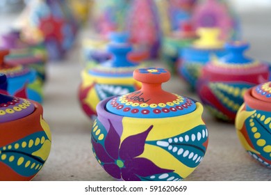 1 346 Cuban Painting Images Stock Photos Vectors Shutterstock   Colorful Cuban Pottery 260nw 591620669 