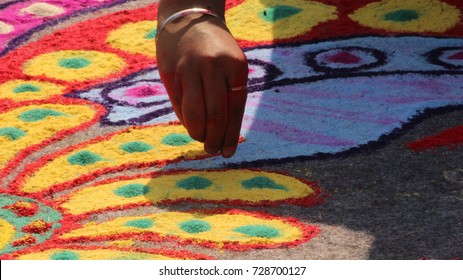 212 Hands making rangoli Images, Stock Photos & Vectors | Shutterstock