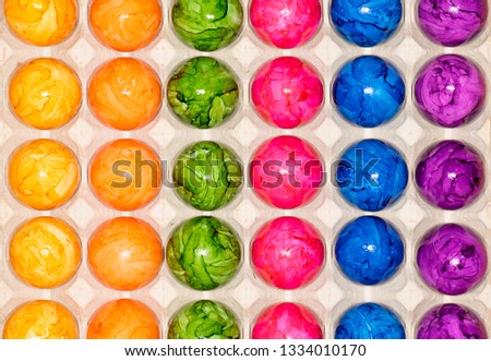 Colorful eastereggs in a box