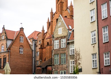 Bilder Stockfoton Och Vektorer Med Shades On Facade Shutterstock