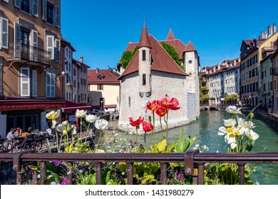 Colorful houses in medieval old city of Annecy, Haute-Savoie province of France