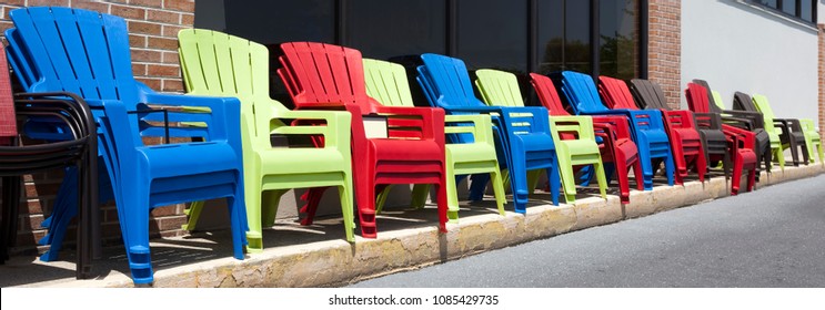 Outdoor Chairs In A Row Images Stock Photos Vectors Shutterstock