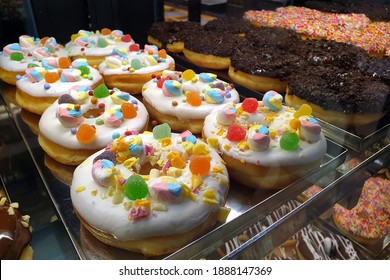  Colourful Donuts For Sale In Store