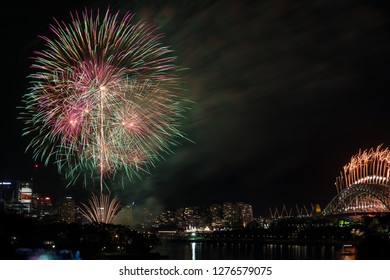 Colourful Sydney Fireworks At NYE 2019