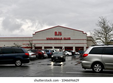 COLUMBIA, MD, USA - MARCH 15, 2018: BJ'S Wholesale Club Storefront.