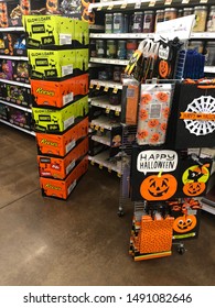 Columbia, SC / USA - August 28th, 2019: Halloween Candy On Display Inside Of A Kroger Grocery Store In Columbia, SC In Late August Of 2019. 