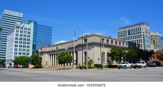 COLUMBIA SOUTH CAROLINA JUNE 24 2016: South Carolina State House Is The Building Housing The Government, General Assembly Governor And Lieutenant Governor Of South Carolina.