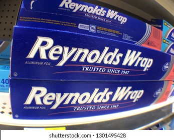 Columbus, Mississippi - January 25, 2019:  Reynolds Wrap Aluminum Foil Trusted Since 1947. A Store Product On Sale In A General Store.