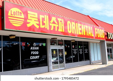 Columbus, Ohio August 5, 2020
Oriental Restaurant Inside Of Strip Mall.