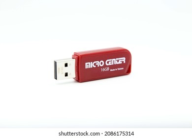 Columbus Ohio December 3, 2021
 Micro Center USB Jump Drive