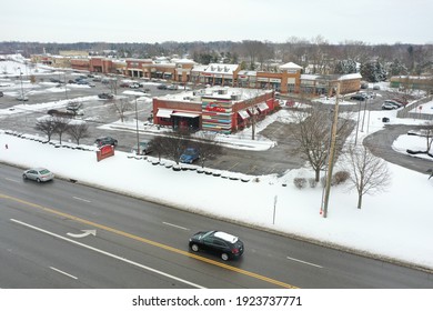 Columbus, Ohio February 19, 2021
Aerial Shot Of Red Robin Restaurant In Residential Neighborhood.