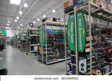 Columbus Ohio November 10, 2020
Aisles Of Inventory At Local Hardware Store.