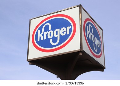 Columbus, Ohio -USA May 4, 2020
Kroger Is An American Retailing Grocer Founded By Bernard Kroger In 1883 In Cincinnati, Ohio. It Is The United States' Largest Supermarket Chain.